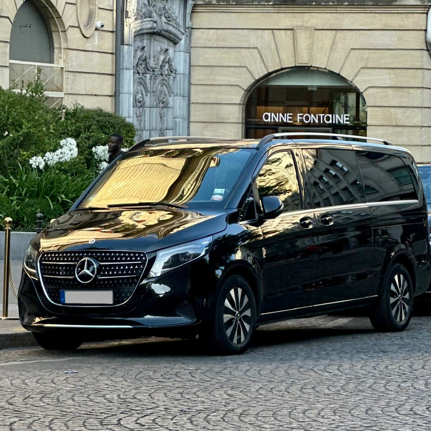 PARIS TO PARIS Classe V